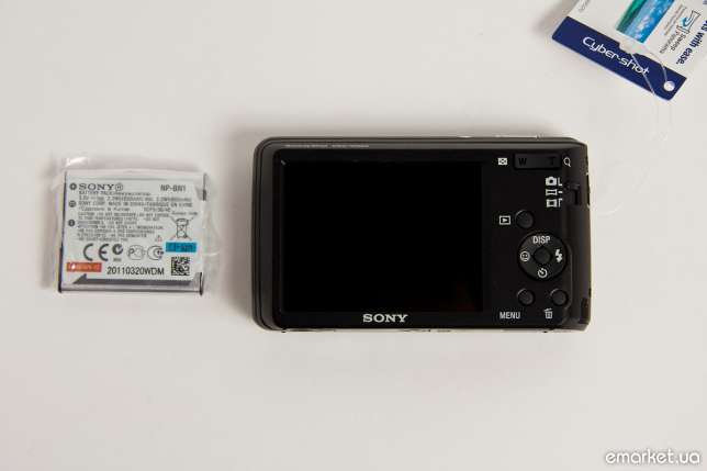 prodam-fotokameru-sony-cyber-shot-dsc-w520-black-foto_rev004.jpg